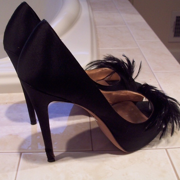 Badgley Mischka Black Satin Open Toe Pumps - Picture 1 of 7